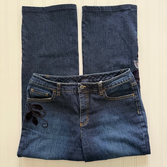 Talbots Petites Embroidered Floral Stretch Jeans Size 8P - Picture 1 of 7